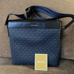 Michael Kors Crossbody